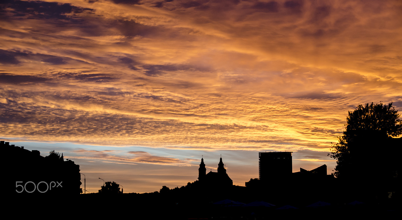Nikon D7000 + Sigma 18-125mm F3.8-5.6 DC HSM sample photo. Vilnius silhouette at sunset photography