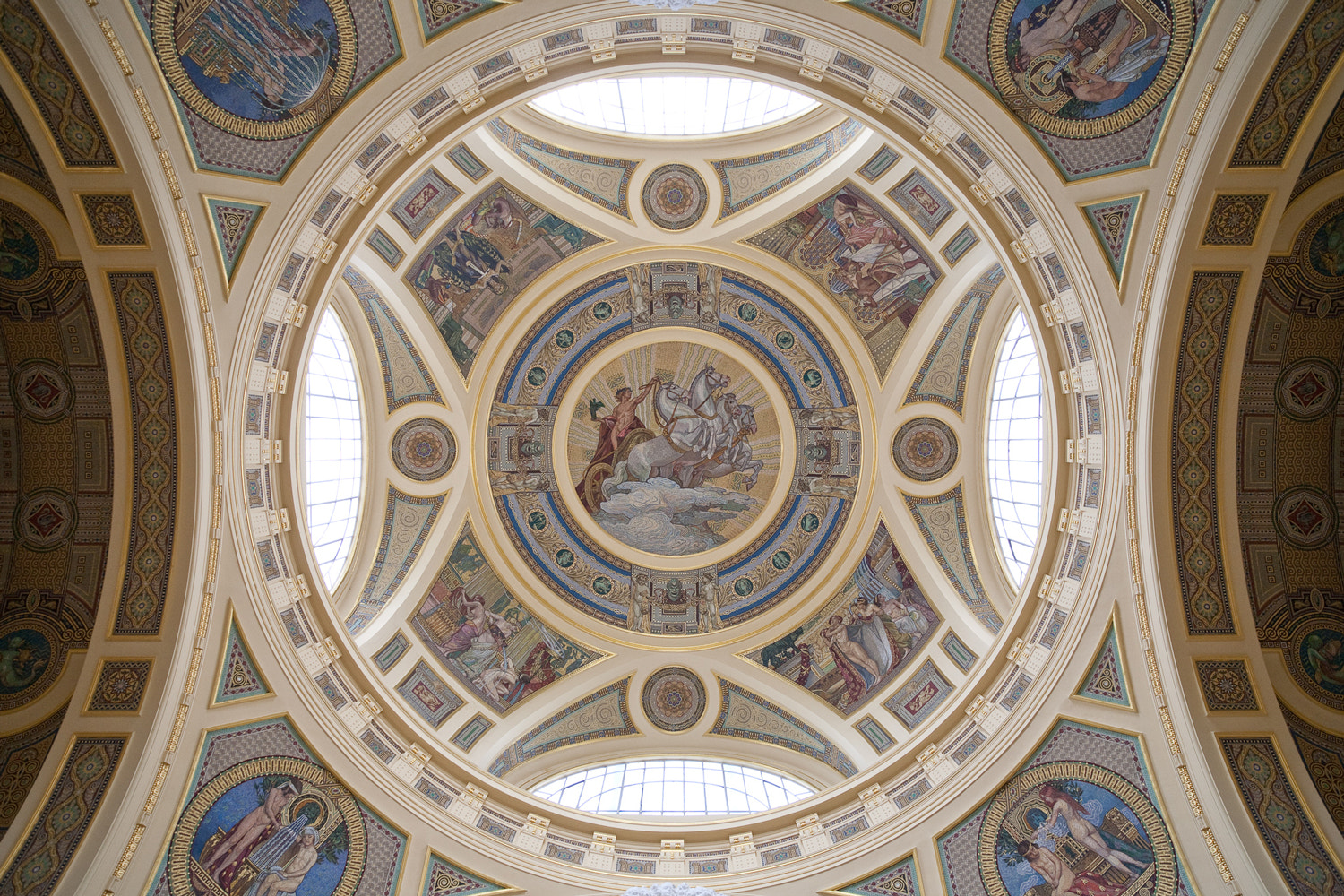 Canon EOS 5D sample photo. Szechenyi baths photography
