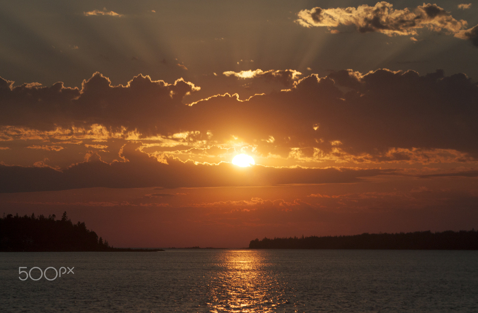 Canon EF 75-300mm f/4-5.6 USM sample photo. Tobermory sunset photography