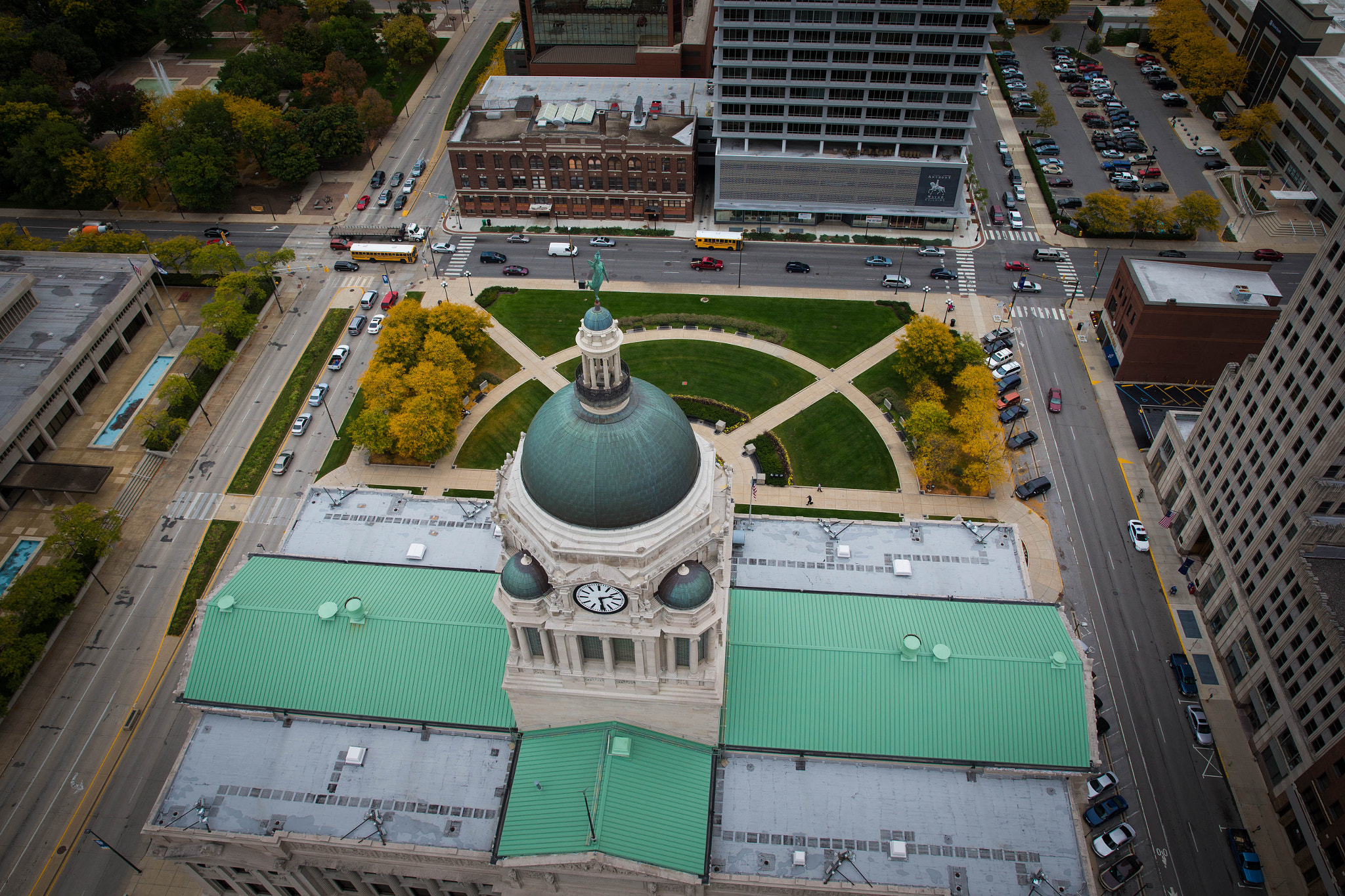 Canon EOS-1D C + Canon EF 24-70mm F2.8L II USM sample photo. Fort wayne capital building photography