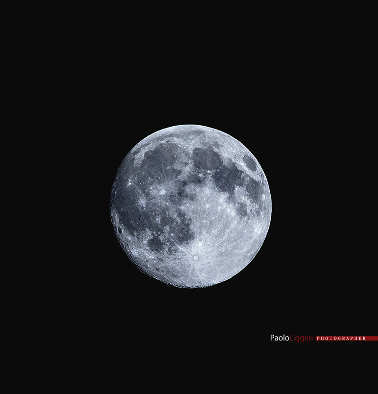Canon EF 100-400mm F4.5-5.6L IS USM sample photo. Moon photography