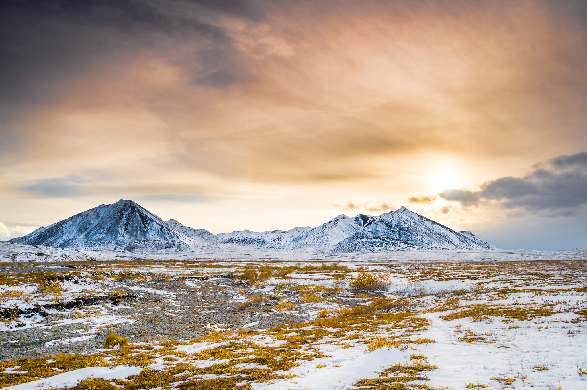 AF Zoom-Nikkor 28-80mm f/3.3-5.6G sample photo. Arctic tundra photography