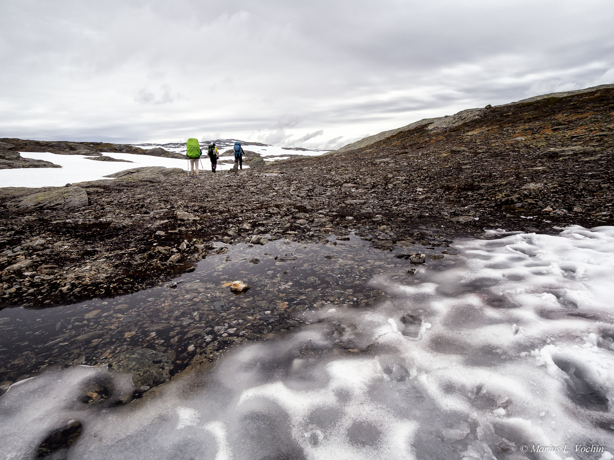 Olympus OM-D E-M10 II + OLYMPUS M.9-18mm F4.0-5.6 sample photo. Hardangervidda national park - three amigos photography