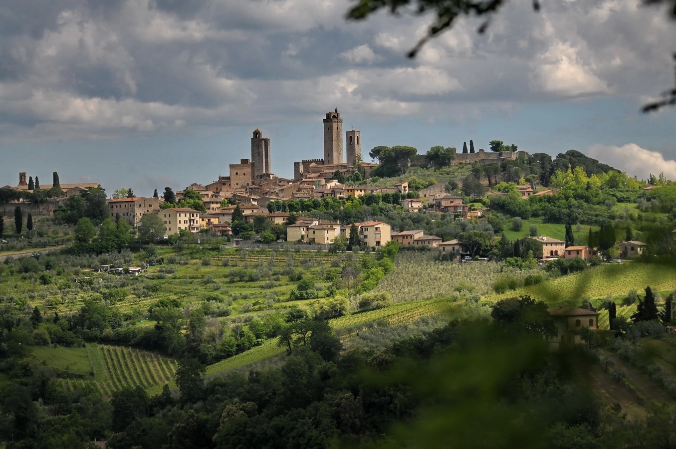 Nikon D300 + Sigma 70-300mm F4-5.6 APO Macro Super II sample photo. San gimignano photography