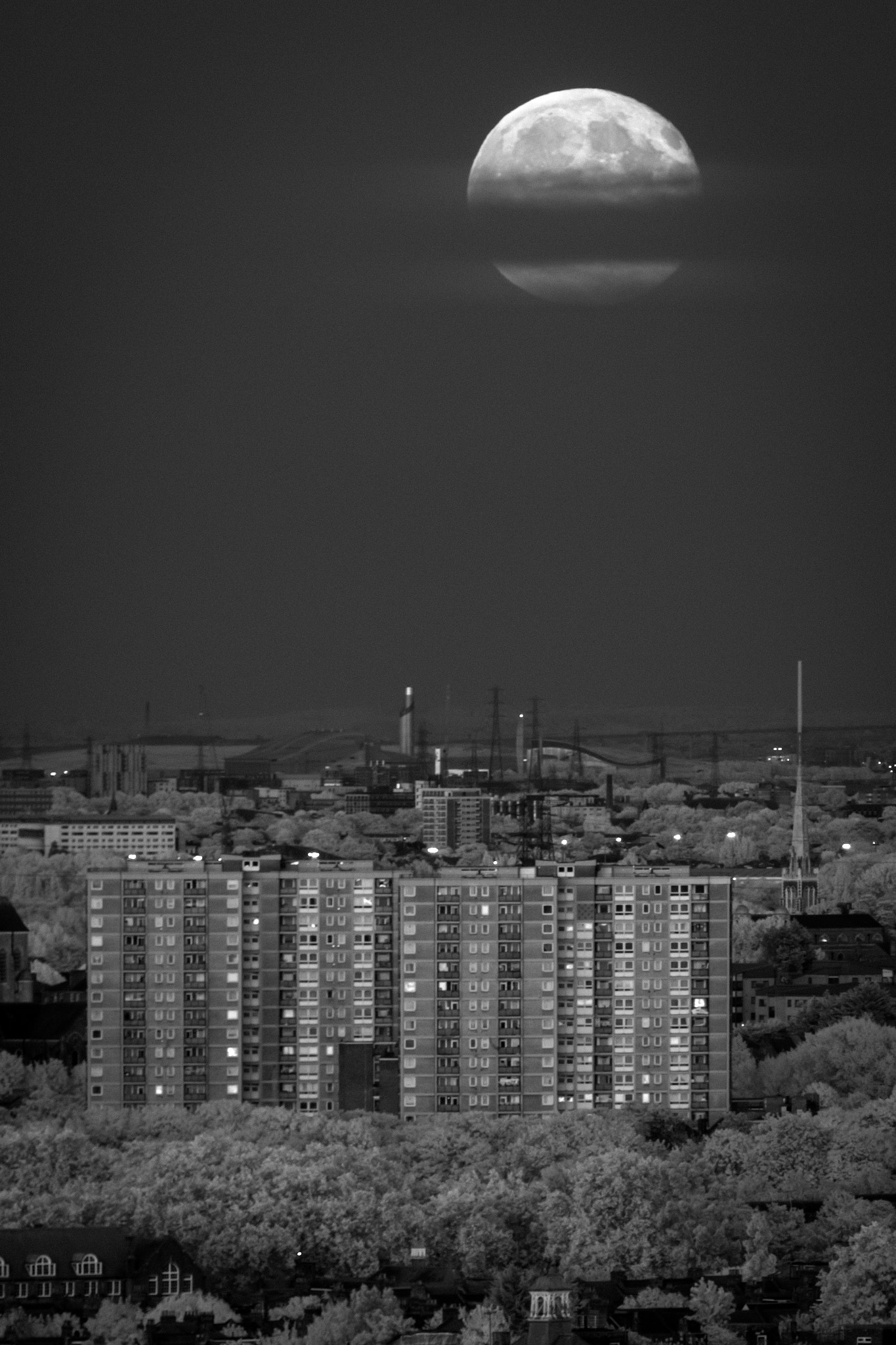 Nikon AF-S Nikkor 70-200mm F2.8G ED VR II sample photo. Ir moonrise photography