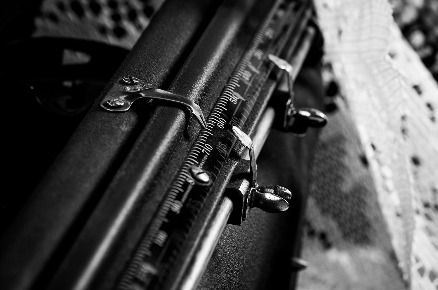 Pentax K-5 IIs + Sigma sample photo. Old typewriter measuring scale photography