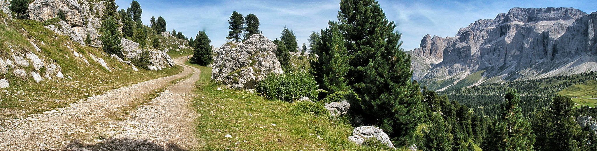 Olympus u820,S820 sample photo. Pathway in the dolomites photography
