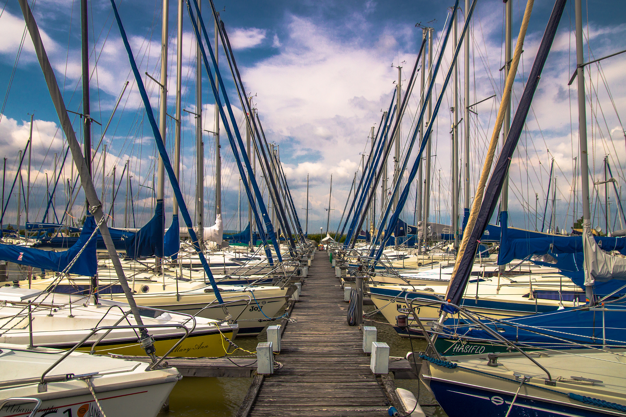 Sony SLT-A58 sample photo. Quest 4 boats photography
