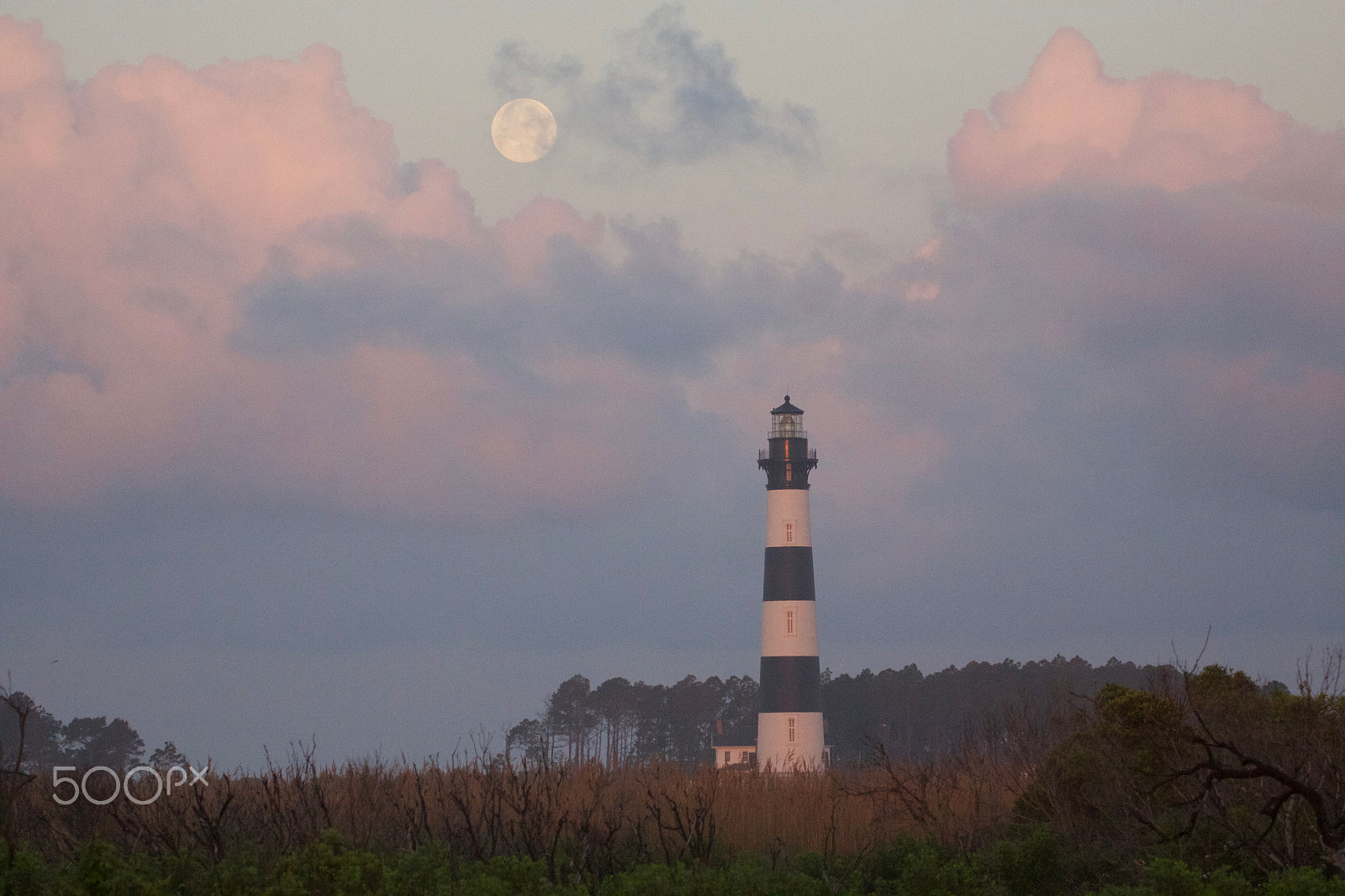 Canon EOS 50D + Sigma 50-500mm F4.5-6.3 DG OS HSM sample photo. Bodie island lighthouse photography