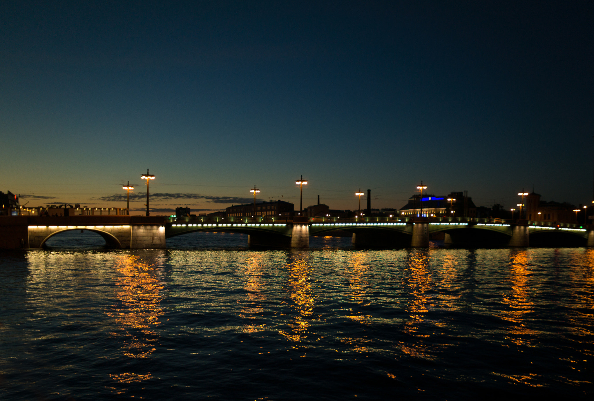 Samsung NX 16mm F2.4 Pancake sample photo. Reflections photography
