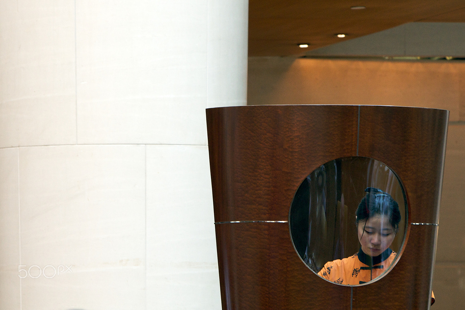 Canon EOS-1D Mark III sample photo. Girl in booth photography