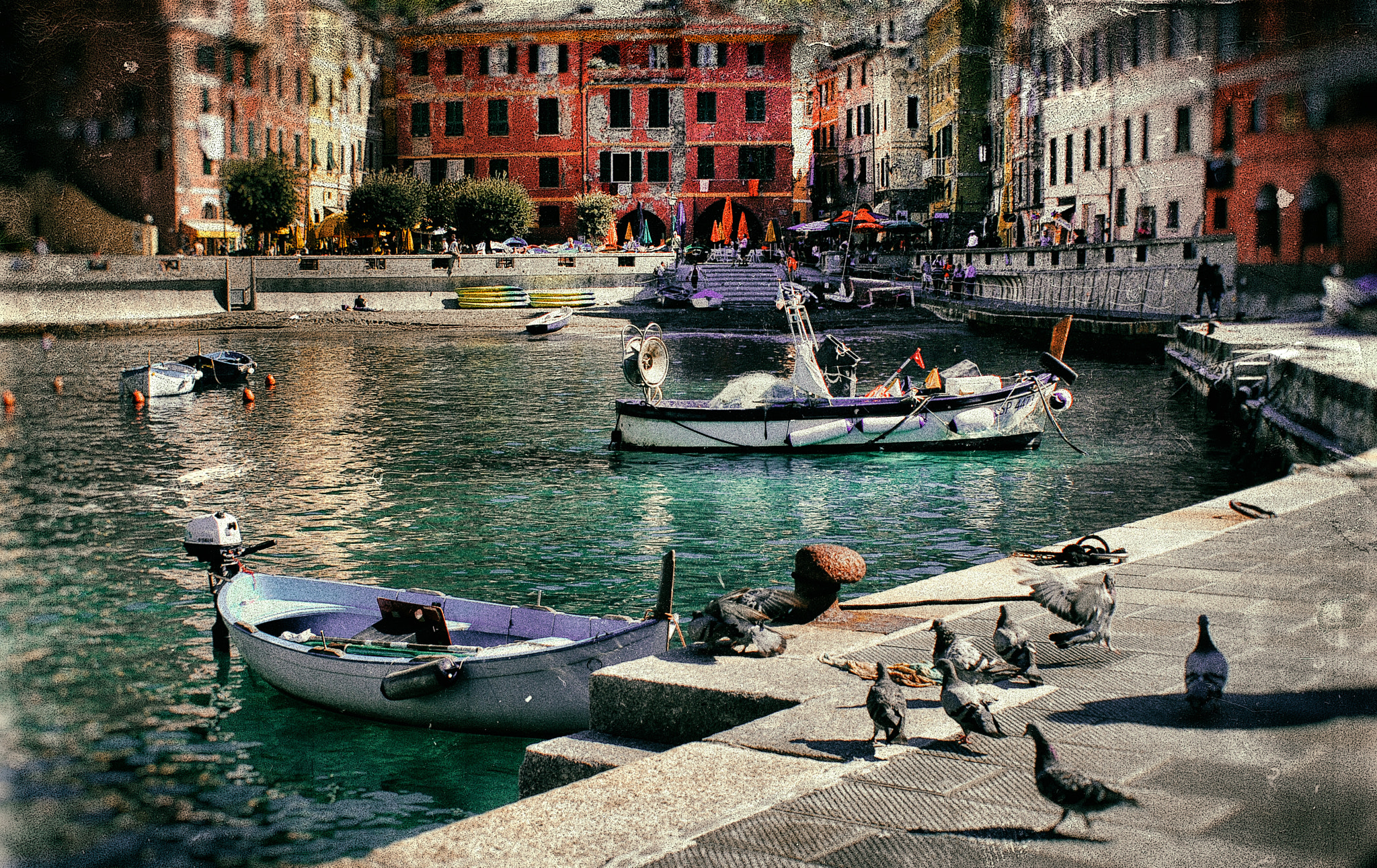 Nikon D200 + AF Zoom-Nikkor 28-85mm f/3.5-4.5 sample photo. Vernazza, cinque terre - italy photography