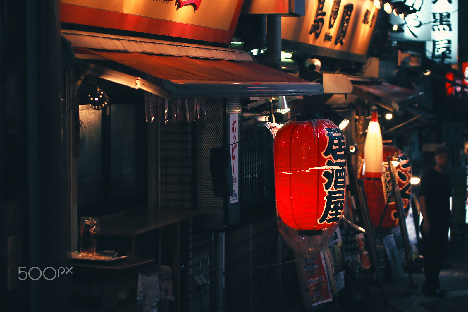 Tamron SP AF 60mm F2 Di II LD IF Macro sample photo. Tokyo night photography