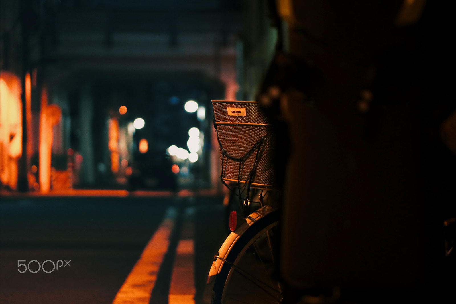 Tamron SP AF 60mm F2 Di II LD IF Macro sample photo. Tokyo night photography