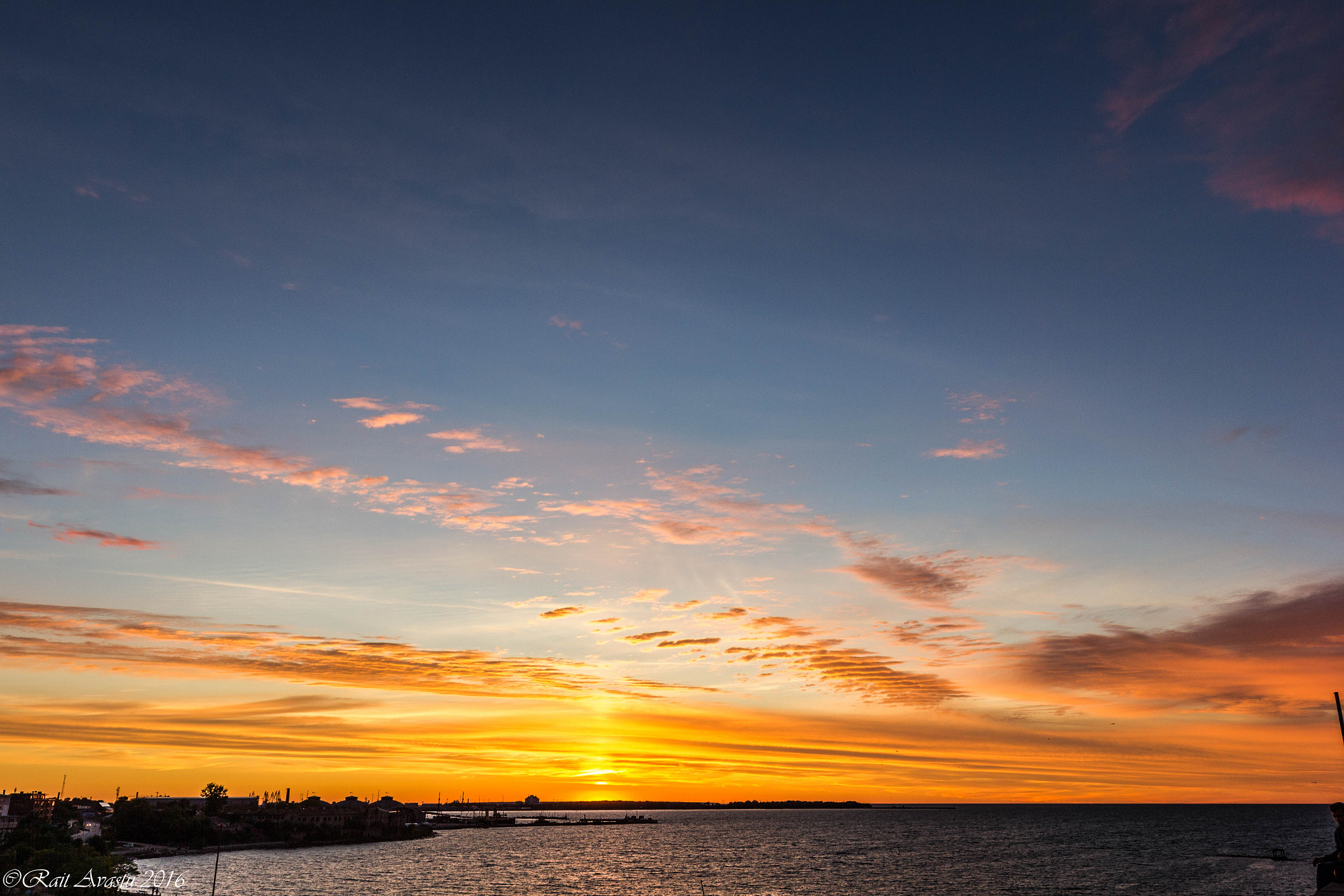 Canon EOS 550D (EOS Rebel T2i / EOS Kiss X4) + Canon EF 16-35mm F4L IS USM sample photo. Sunset at tallinna linnahall photography