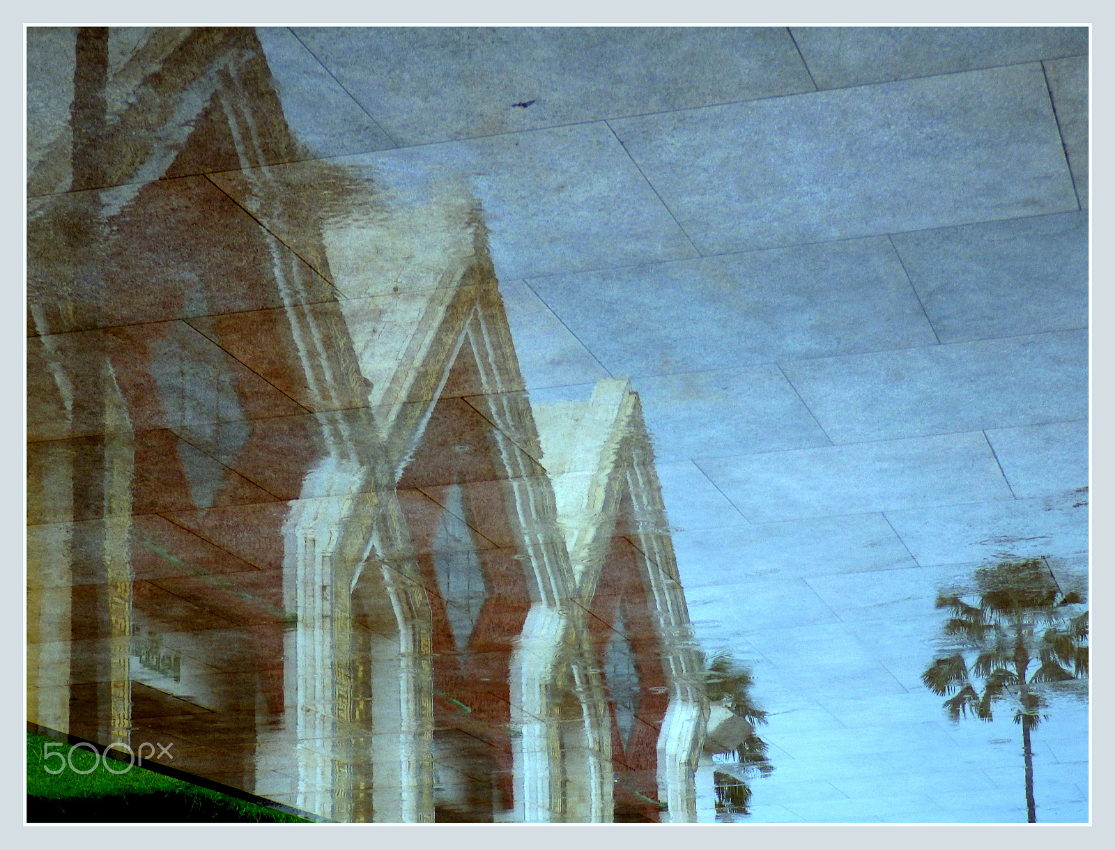 Ricoh WG-4 sample photo. Reflection of mosque photography