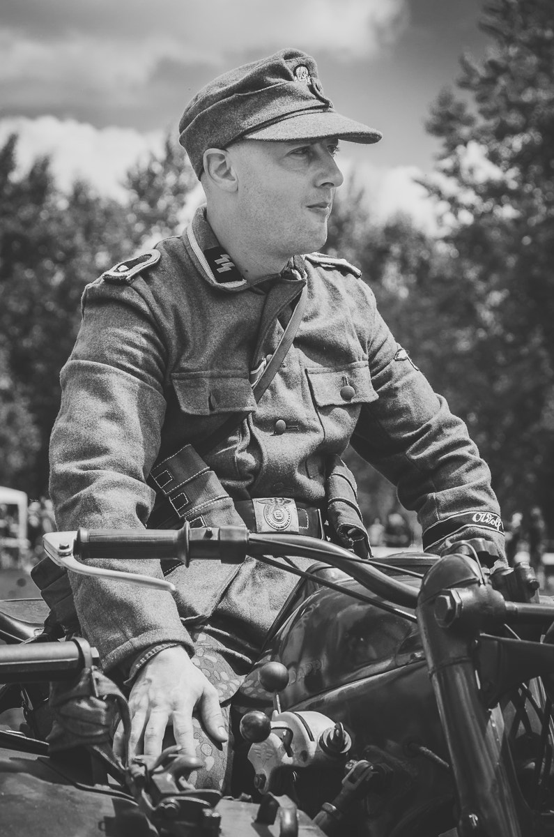 Pentax smc DA* 60-250mm F4.0 ED (IF) SDM sample photo. Wwii soldiers #2 photography