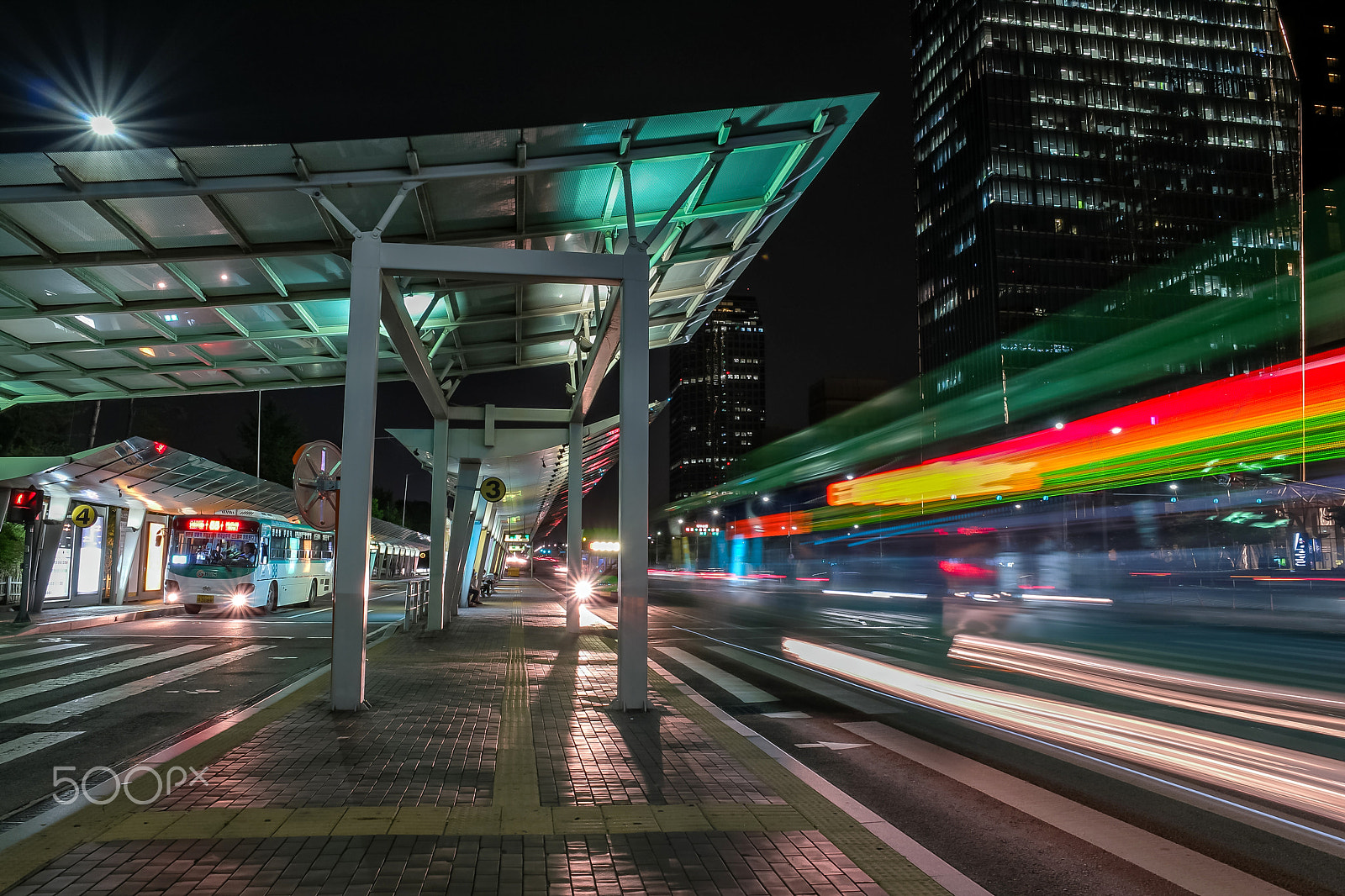Saumsun NX 16-50mm F2-2.8 S ED OIS sample photo. Yeouido night view photography
