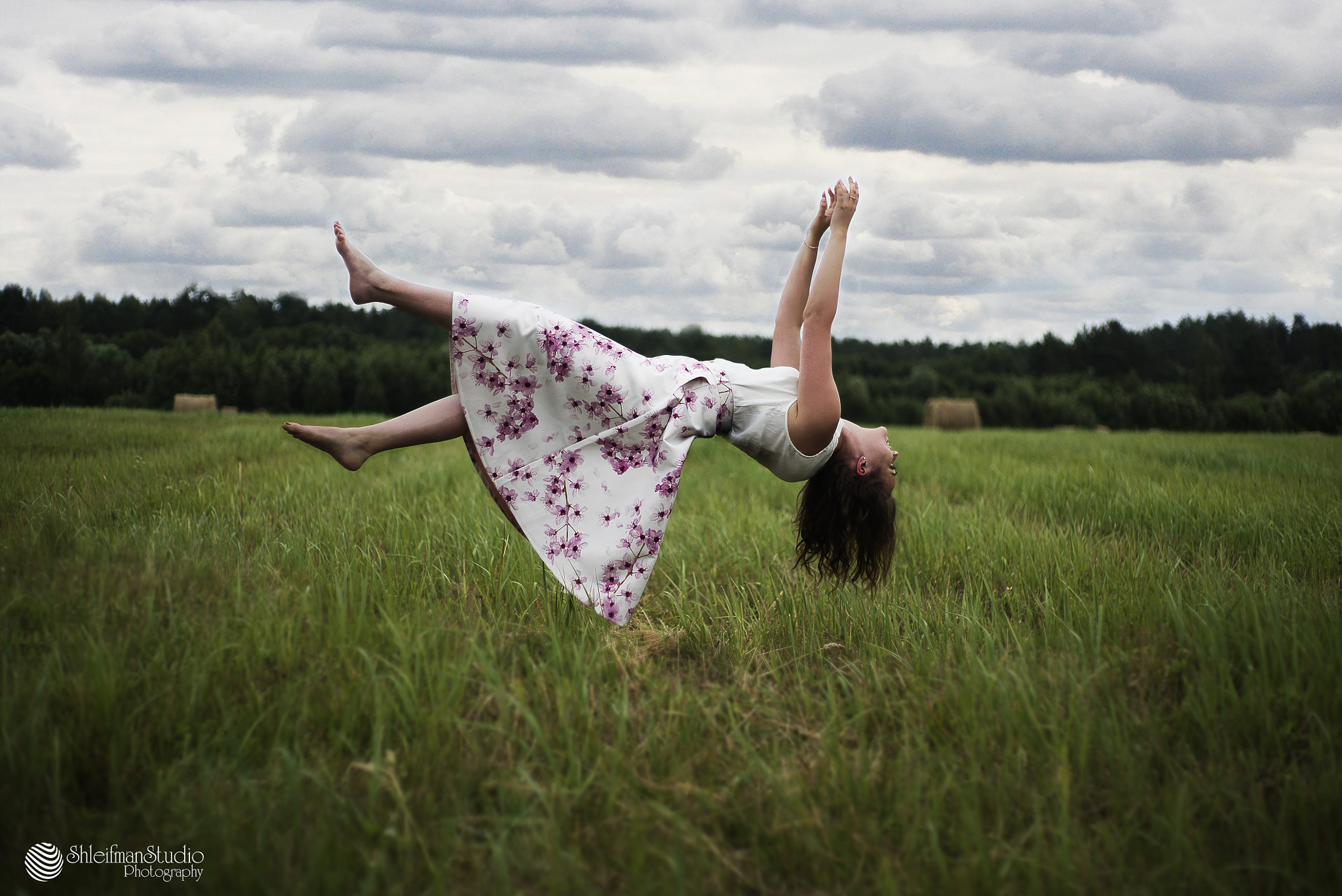 Sony a7S II + Sony DT 50mm F1.8 SAM sample photo. Flying girl photography