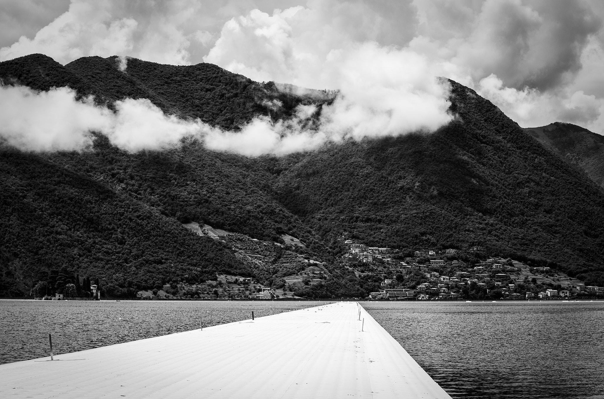 Pentax K-5 IIs sample photo. Prima di christo- iseo floating piers photography