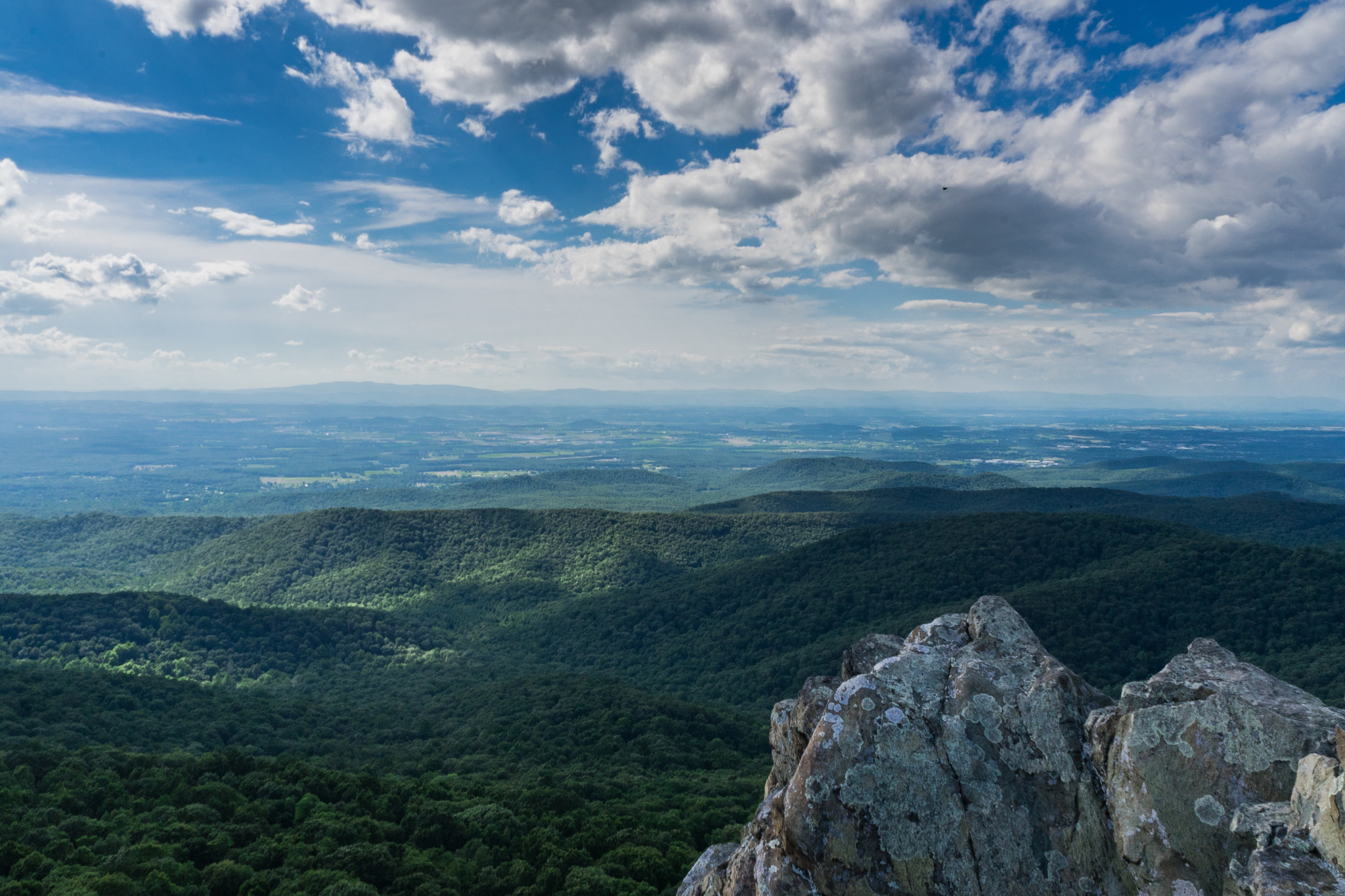 Sony a7 II + Sony E 18-55mm F3.5-5.6 OSS sample photo. Humpback rocks_1 photography