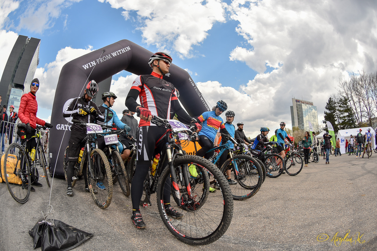 Nikon AF DX Fisheye-Nikkor 10.5mm F2.8G ED sample photo. Performers at urban trail xcc 2016 photography