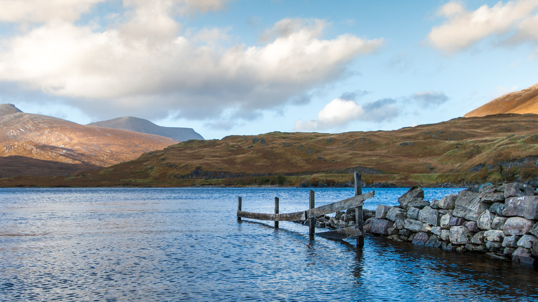 Canon EF-S 10-22mm F3.5-4.5 USM sample photo. Fence in the highlands photography