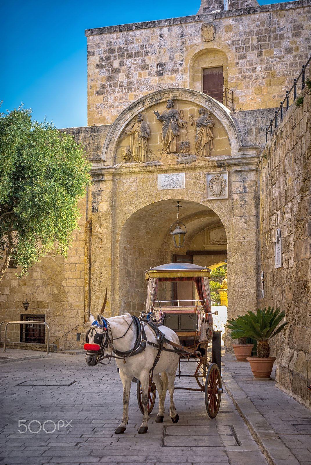 Pentax K200D + Pentax smc DA 16-45mm F4 ED AL sample photo. Malta - mdina photography