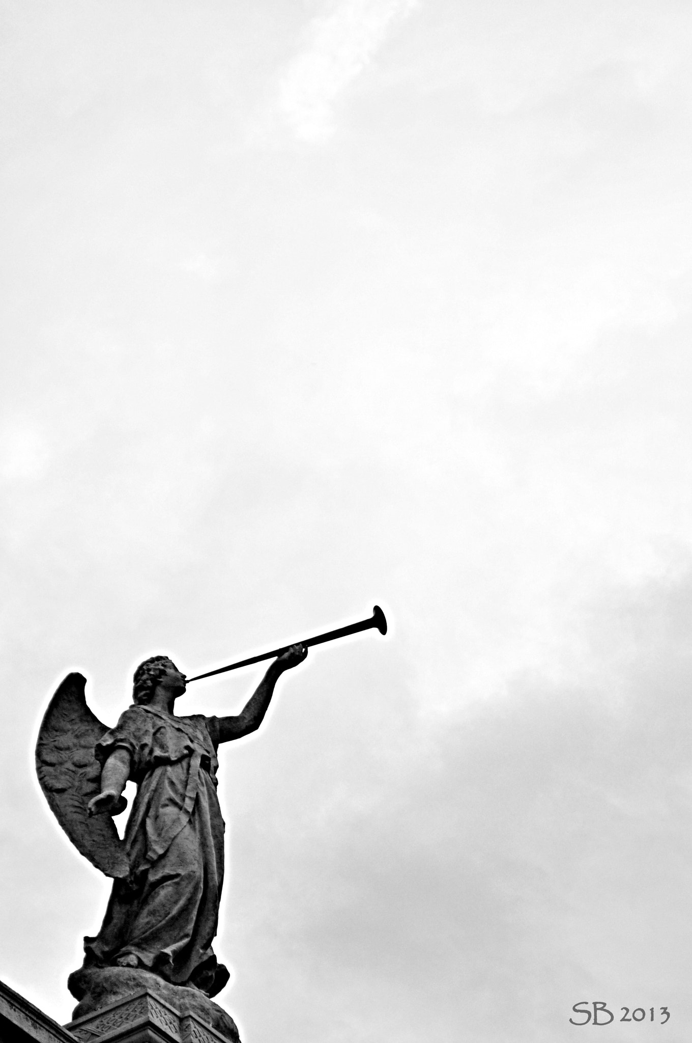 AF Zoom-Nikkor 28-100mm f/3.5-5.6G sample photo. Angel [popular] photography