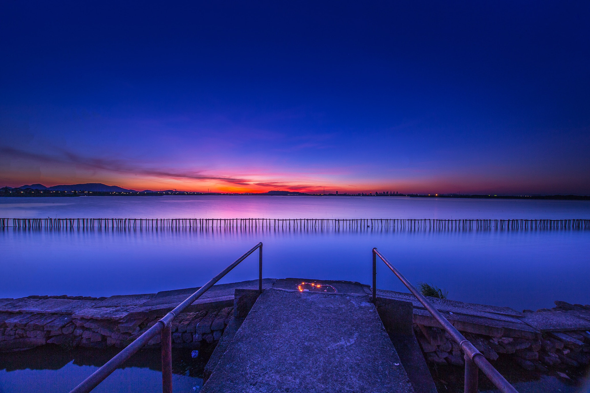 Canon EF 11-24mm F4L USM sample photo. Ang sang  lake   sunshine photography