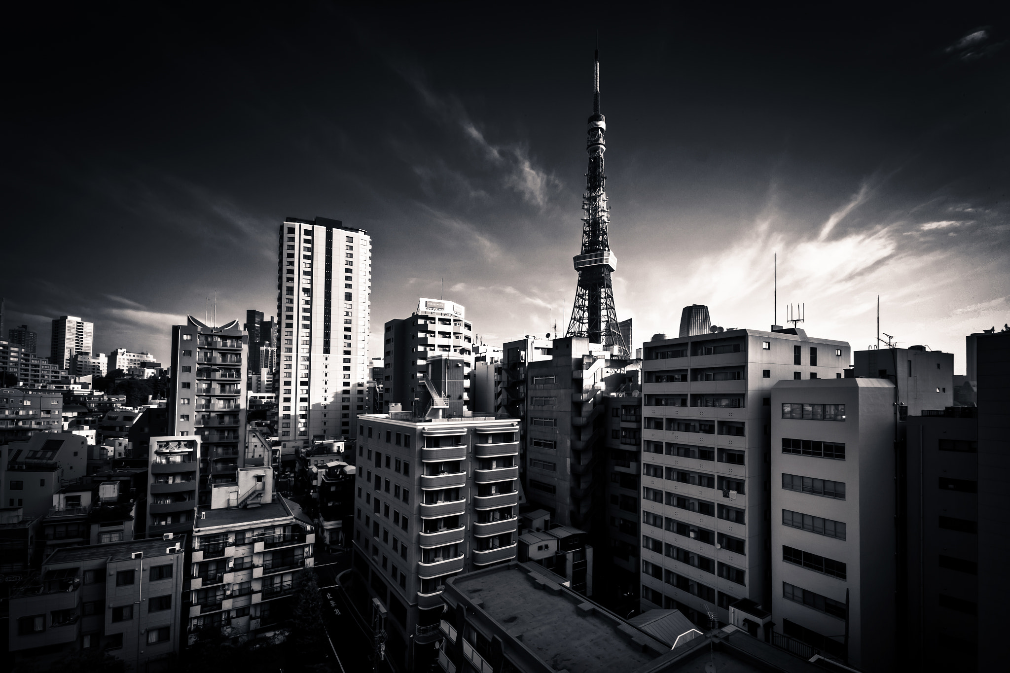 Canon EOS 6D + Sigma 10-20mm F4-5.6 EX DC HSM sample photo. Tokyotower photography