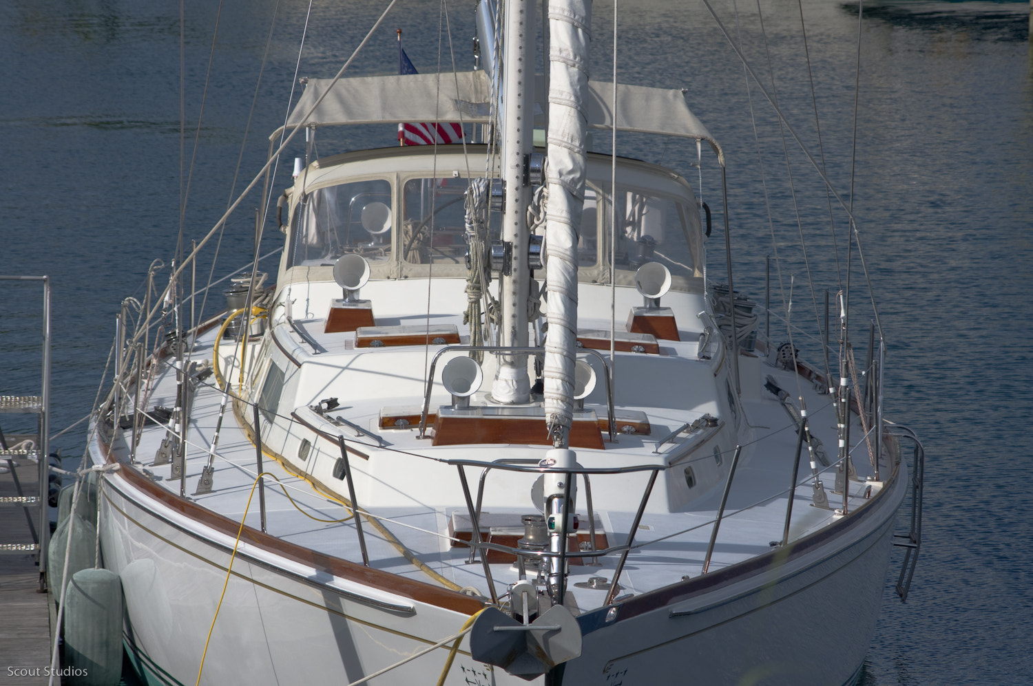 HD Pentax DA 55-300mm F4.0-5.8 ED WR sample photo. Harbor king. photography