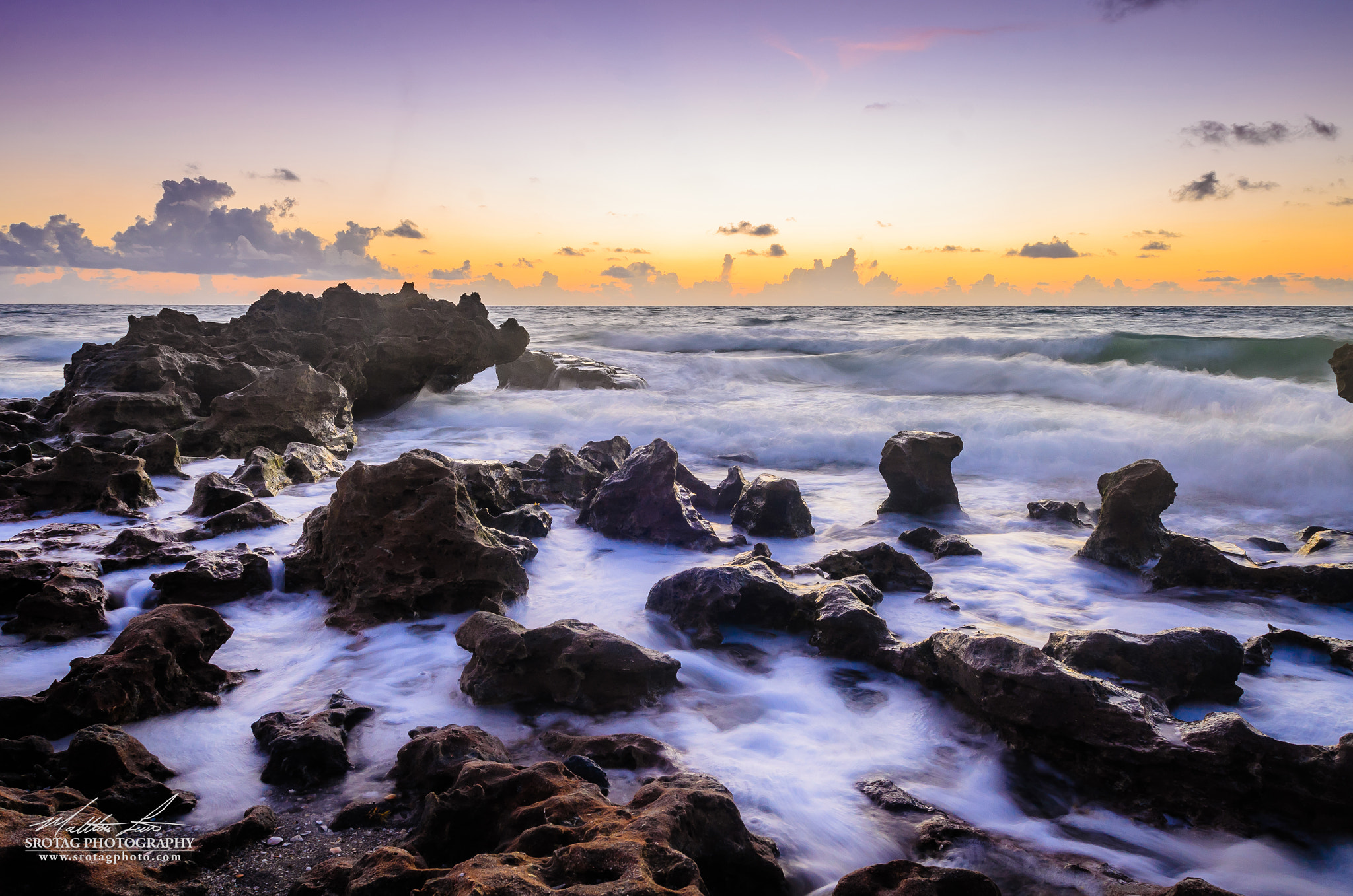Nikon AF-S Nikkor 17-35mm F2.8D ED-IF sample photo. Rising tides photography