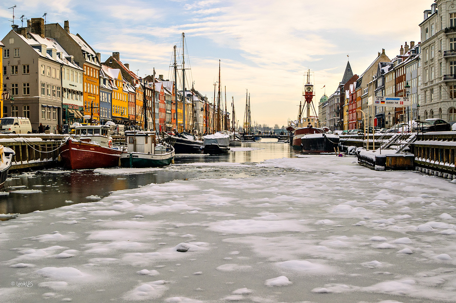 Nikon D50 sample photo. Nyhavn  photography