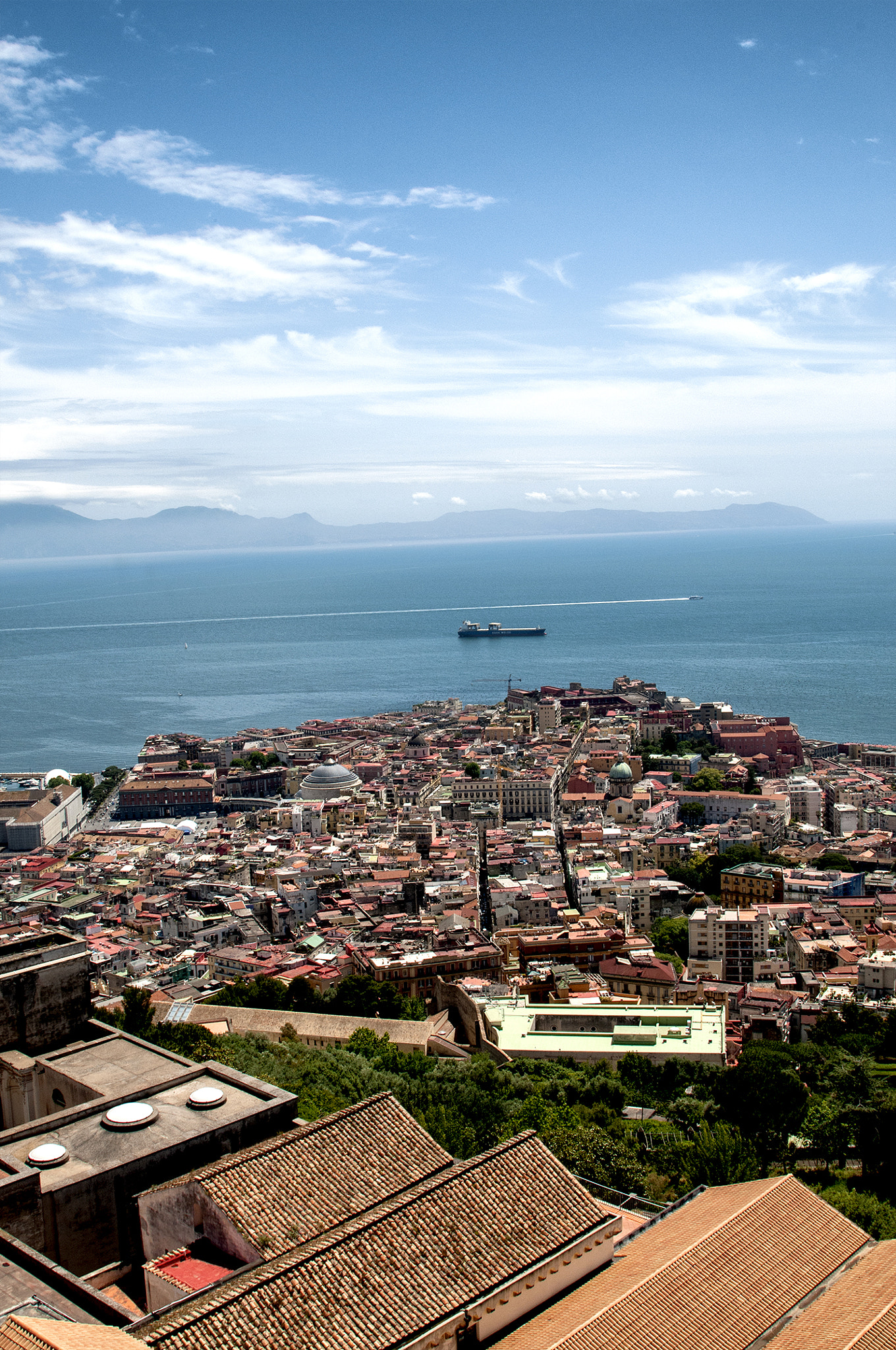 Nikon AF-S Nikkor 24-120mm F4G ED VR sample photo. View of napoli photography