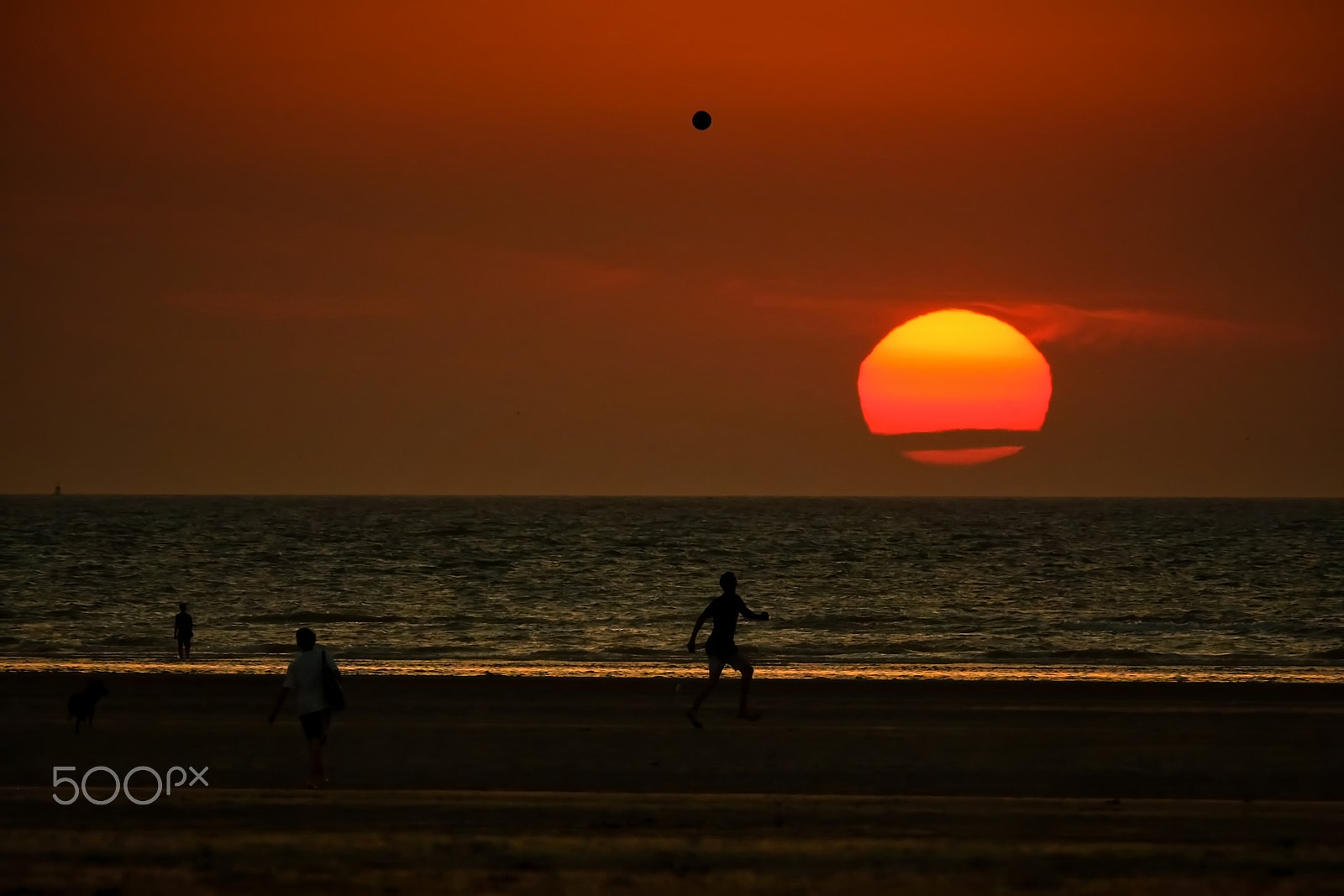Fujifilm X-T10 + Fujifilm XC 50-230mm F4.5-6.7 OIS II sample photo. Sunset photography