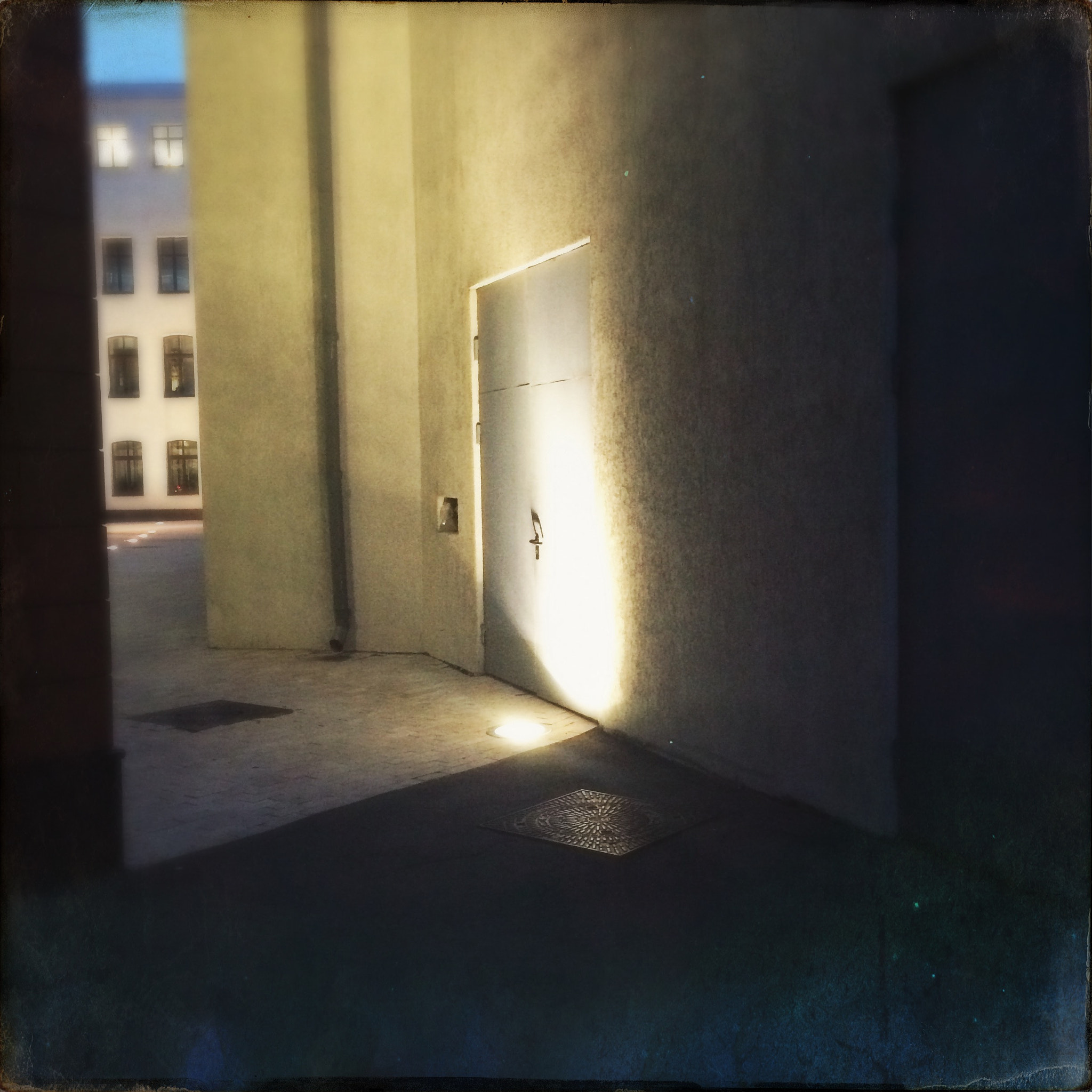 Hipstamatic 313 sample photo
