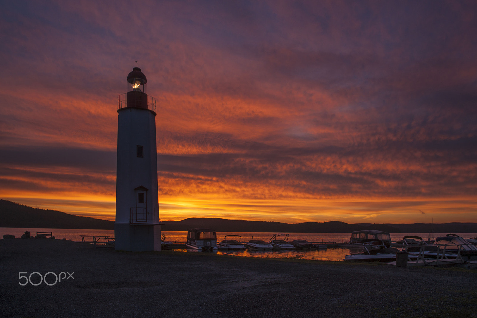Minolta/Sony AF 24-105mm F3.5-4.5 (D) sample photo. Cabano ligthhouse at dawn photography