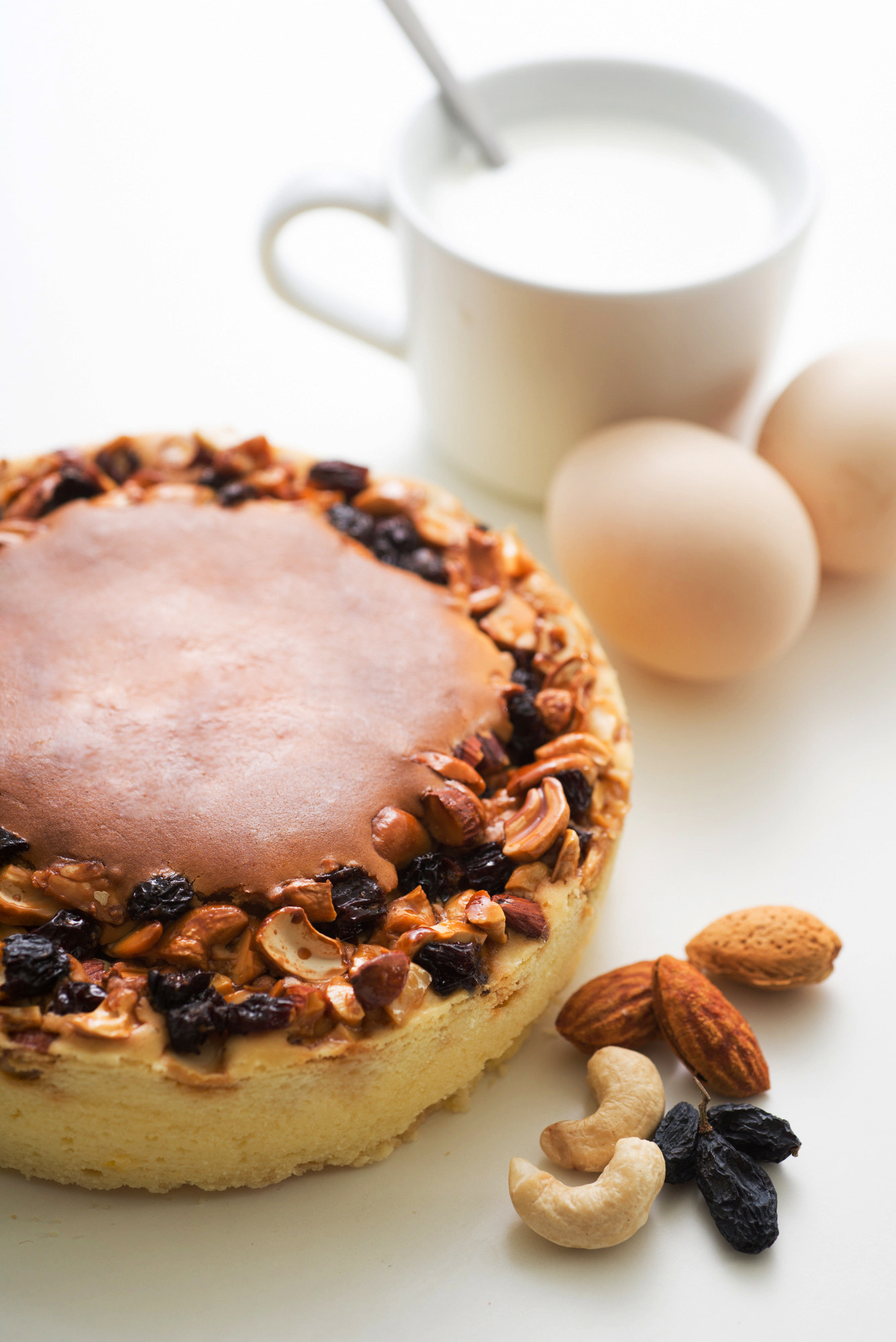 Nikon D610 + Nikon AF Micro-Nikkor 60mm F2.8D sample photo. Cake photography