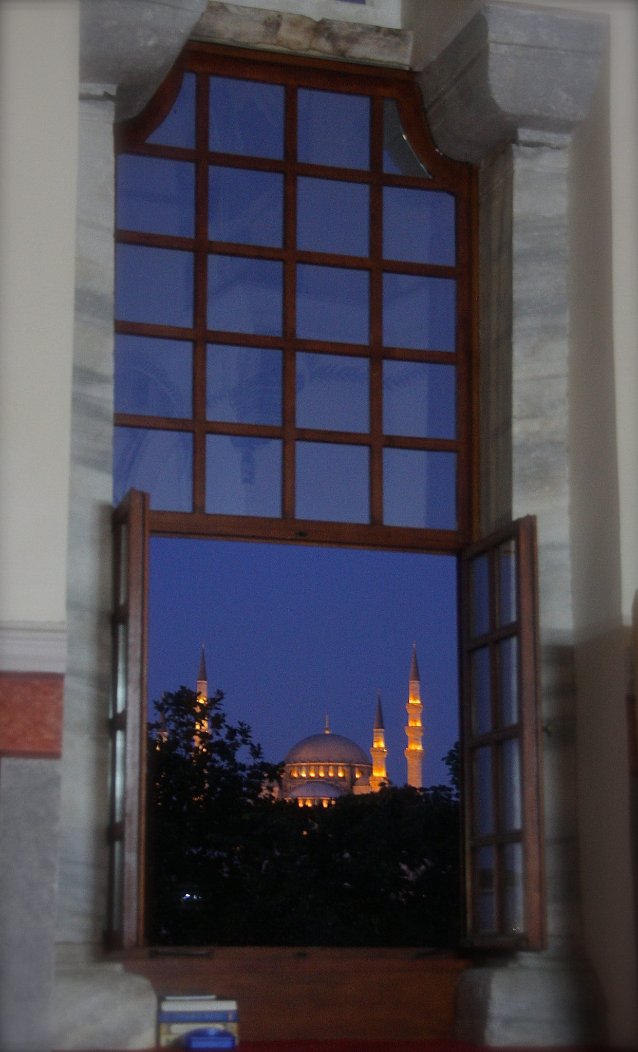 Canon EOS 40D sample photo. Cityscape photography