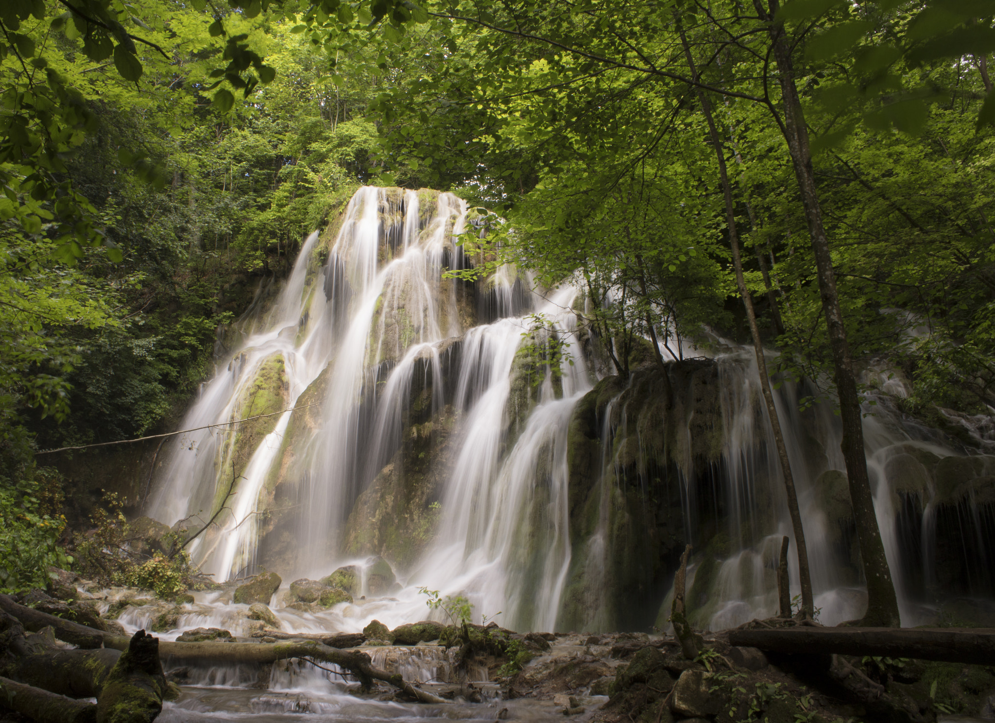 Canon EOS 750D (EOS Rebel T6i / EOS Kiss X8i) sample photo. Beusnita waterfall photography