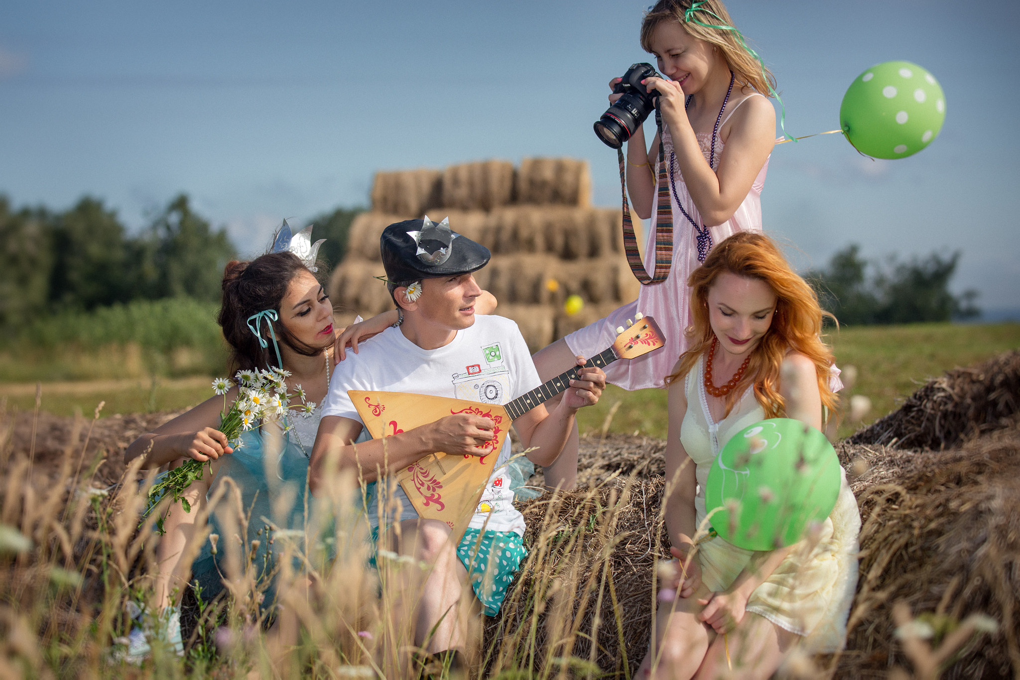 Canon EF 80-200mm f/2.8L sample photo. Photographer in the spring-summertime photography