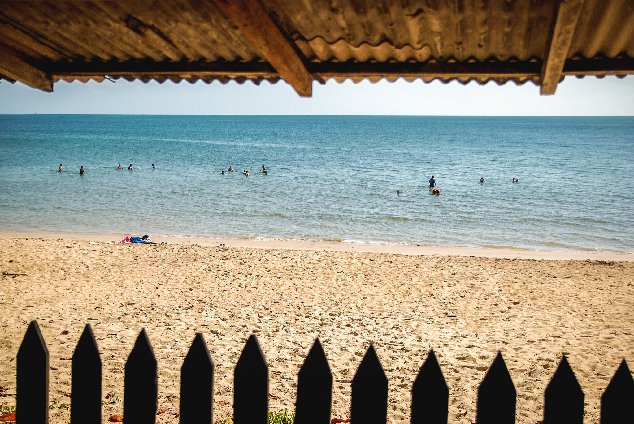 Nikon D80 + Sigma 18-50mm F2.8 EX DC Macro sample photo. The beach @ lundu photography