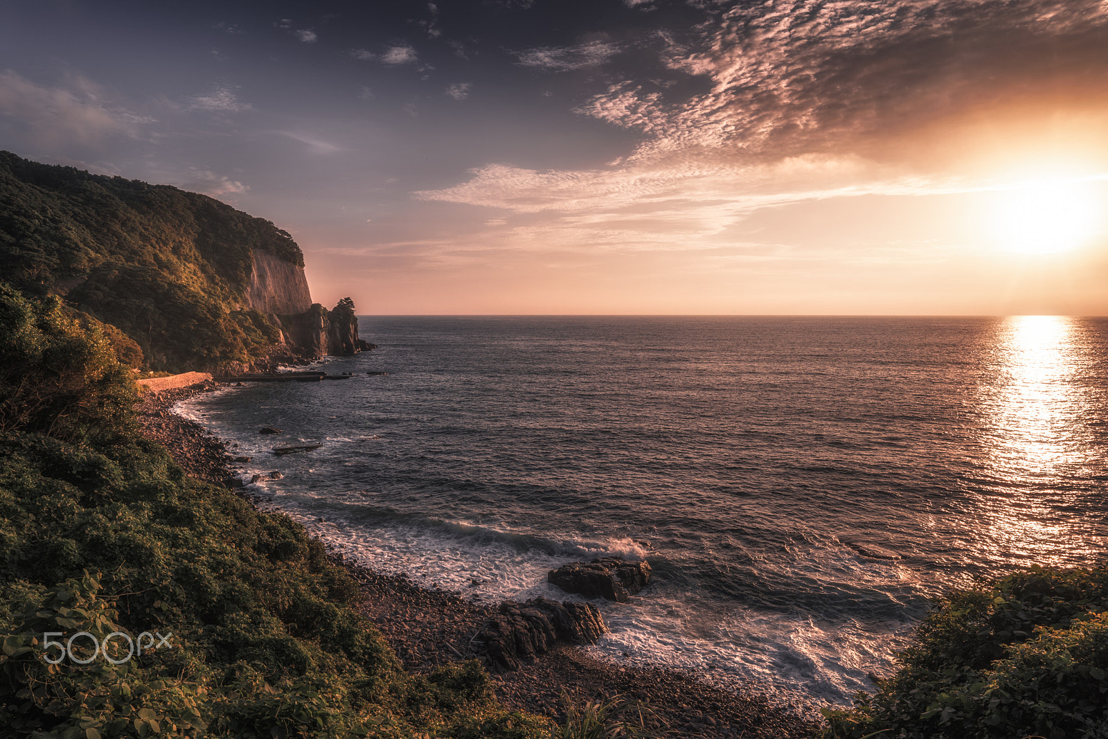 Sony a7 II + Sigma 20mm F1.4 DG HSM Art sample photo. Sunset coast photography