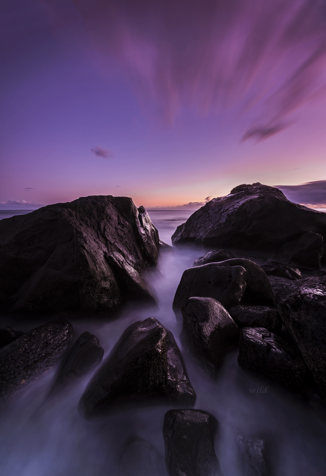 Sigma 12-24mm F4.5-5.6 II DG HSM sample photo. Between stones photography
