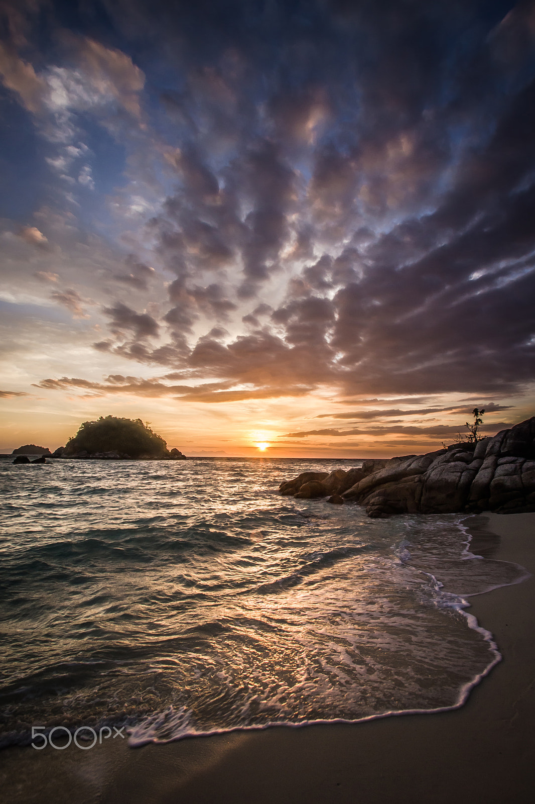 Sigma 10-20mm F3.5 EX DC HSM sample photo. Thai sunrise photography