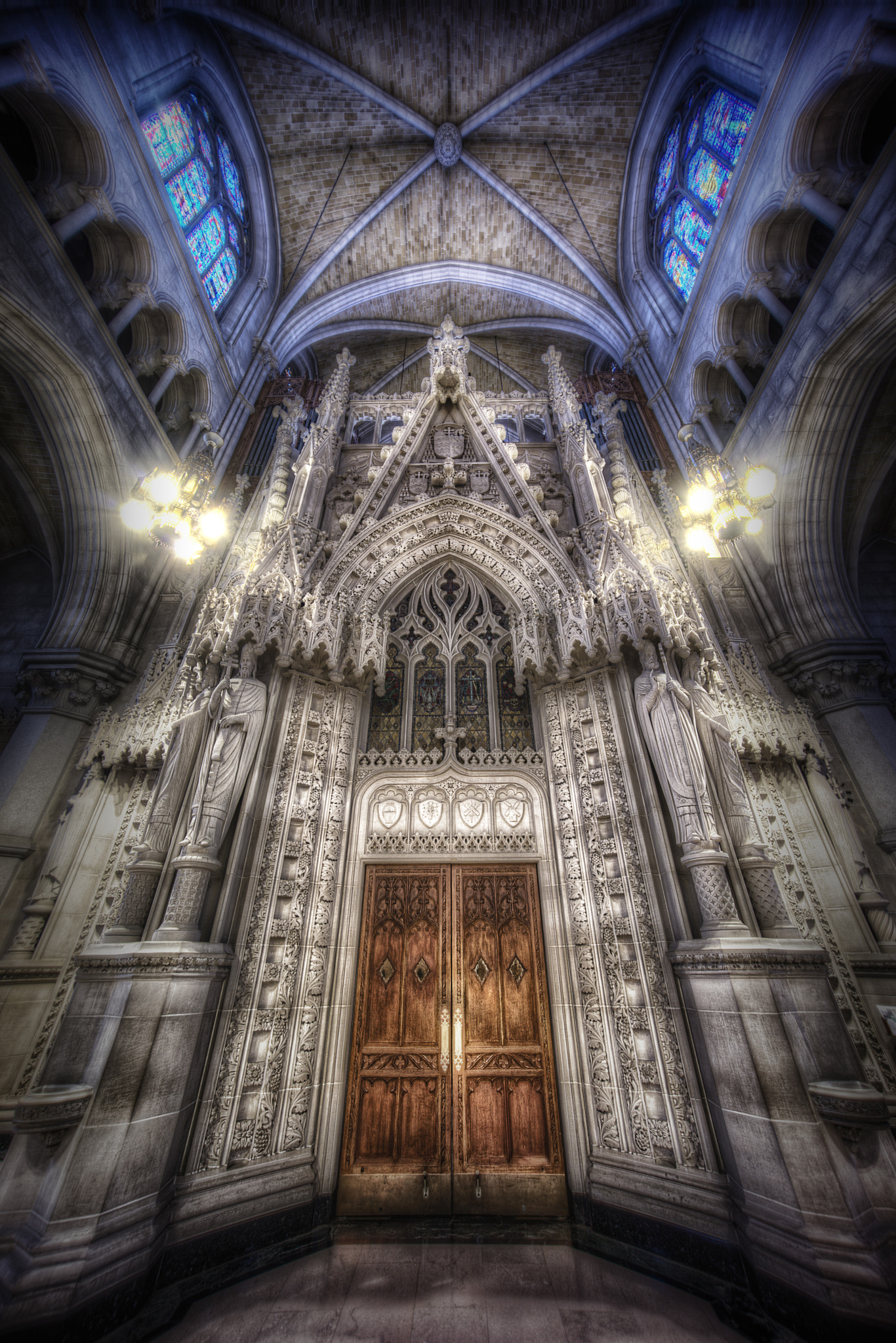 Sony a7R + Sony E 10-18mm F4 OSS sample photo. Cathedral basilica of the sacred heart photography