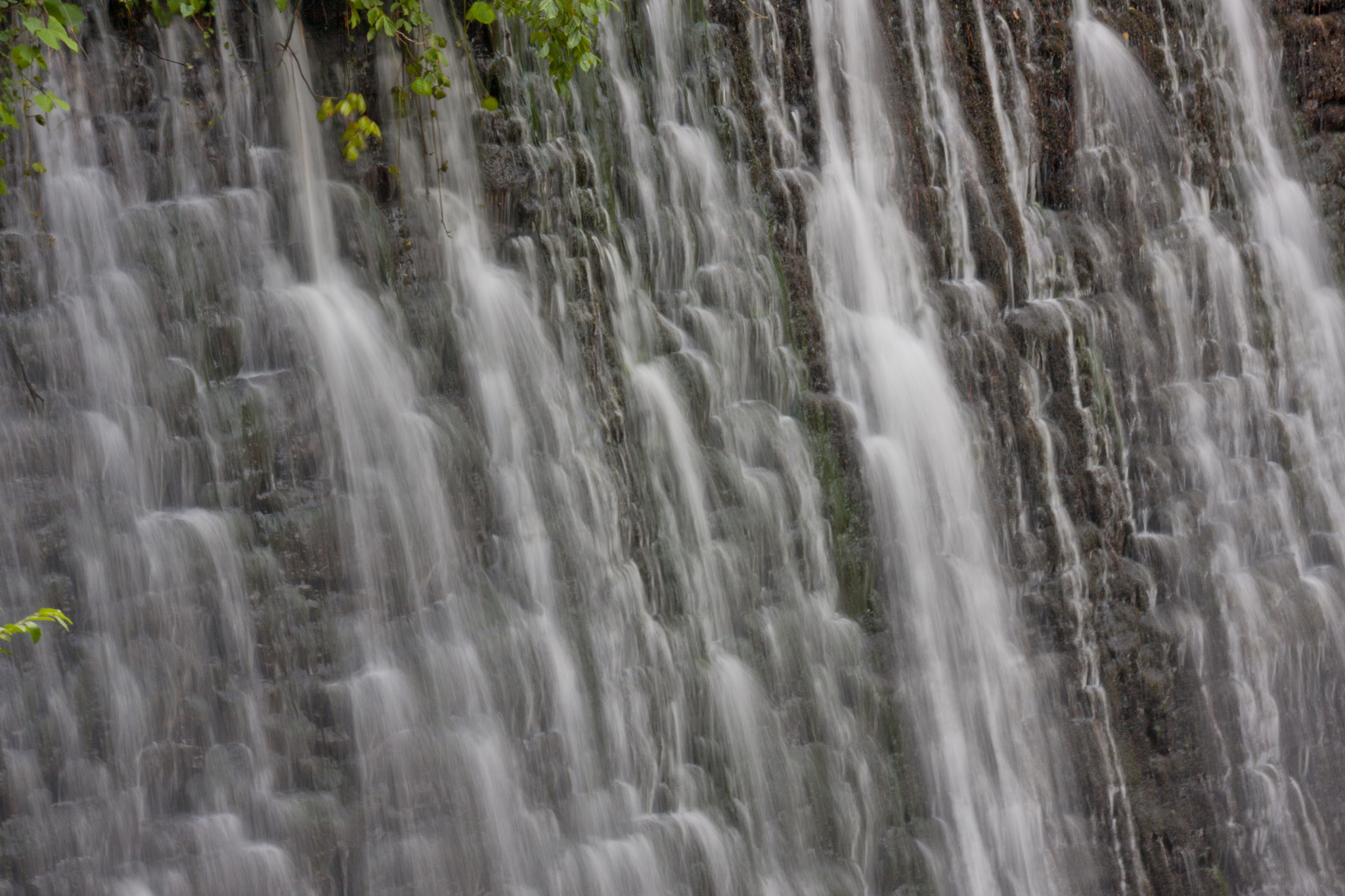 Canon EOS 40D sample photo. Falls up close photography