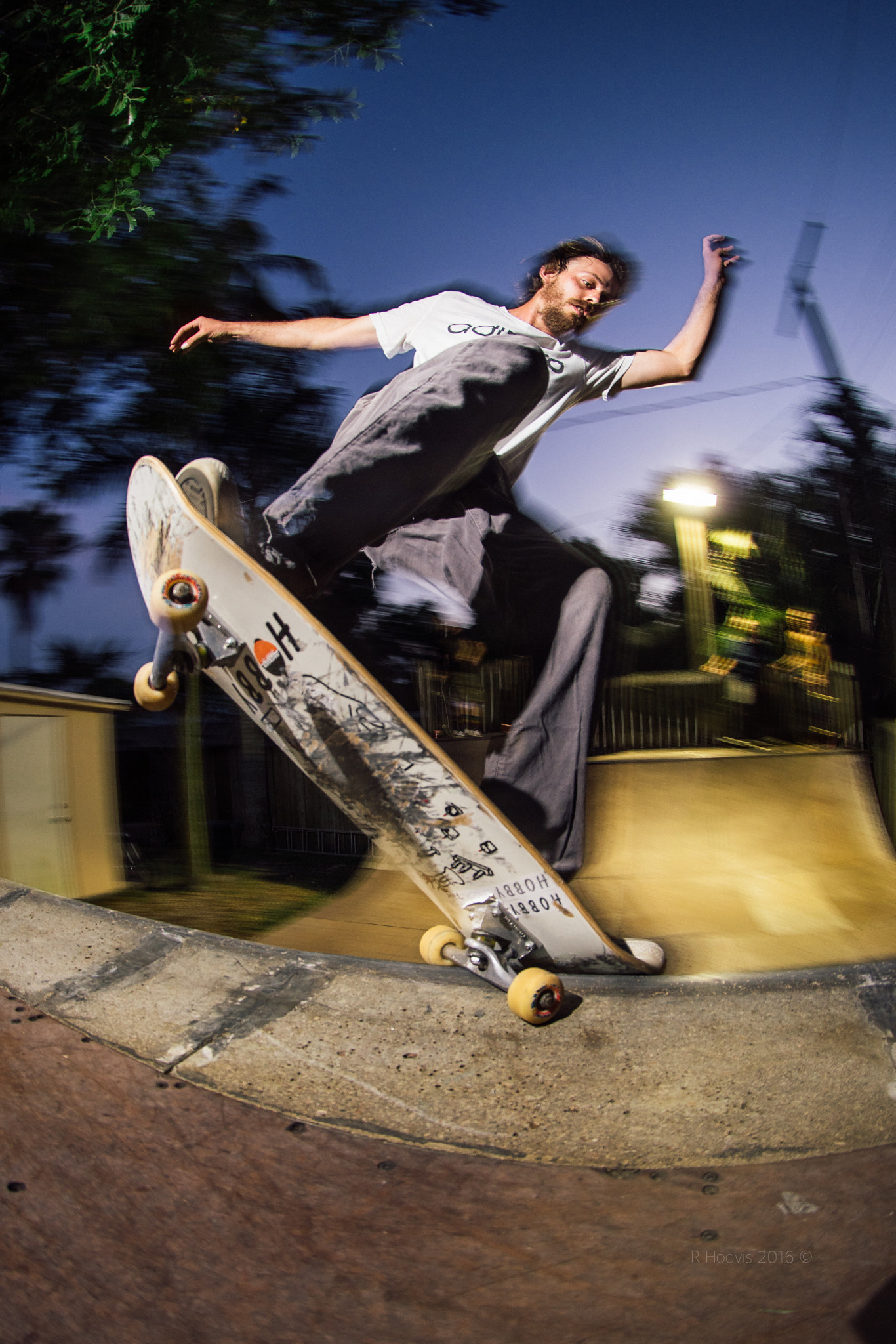 Canon EF 8-15mm F4L Fisheye USM sample photo. Skate rgb final photography
