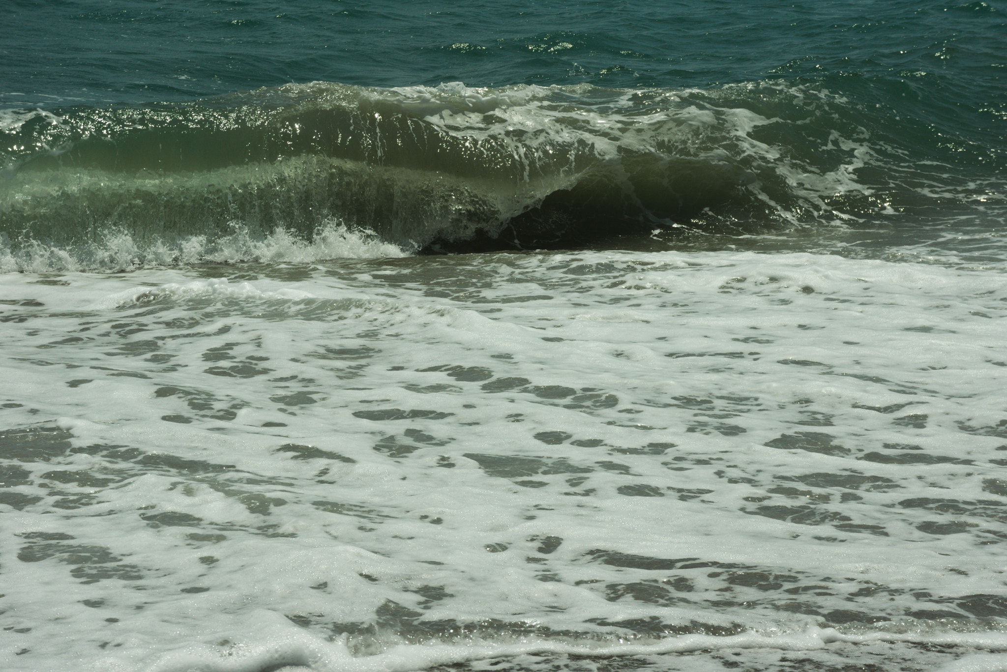 Sony E 18-55mm F3.5-5.6 OSS sample photo. Water shapes photography